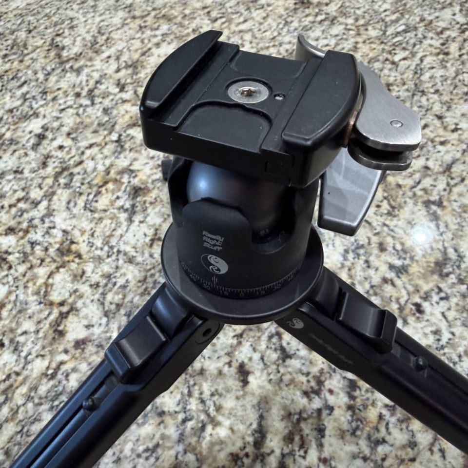 Image 3 - RRS ground level tripod