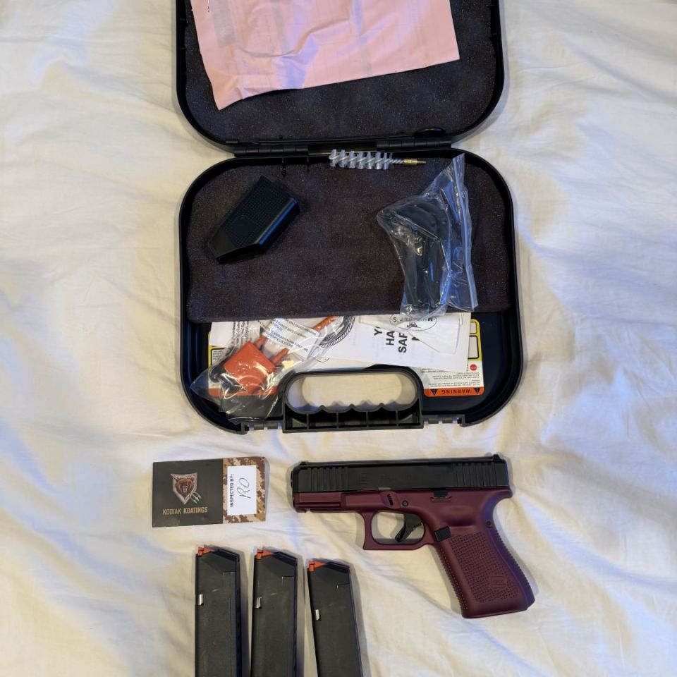 Image 1 - Gen 5 Glock 19 Cherry Cerakote