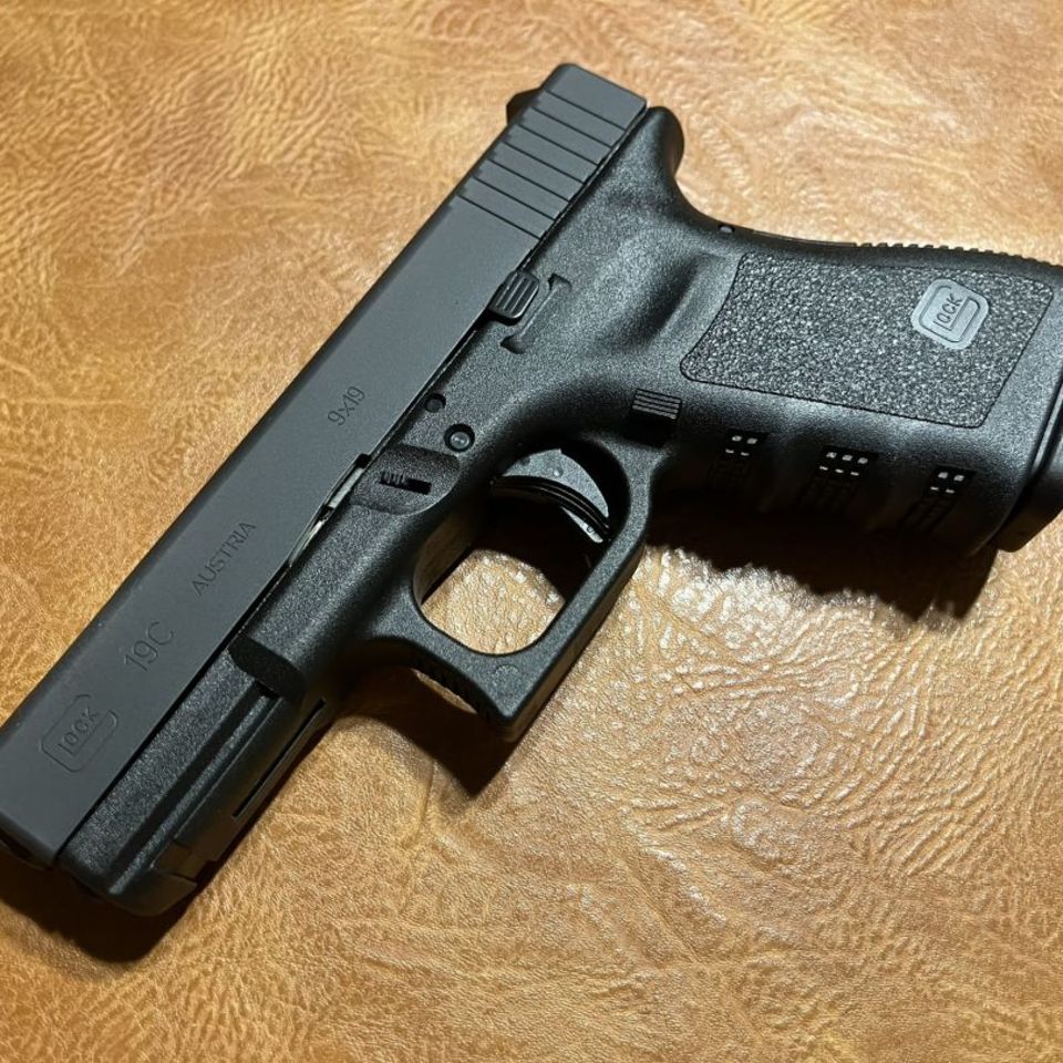 Image 3 - GLOCK 19C 10RD BNIB TALO