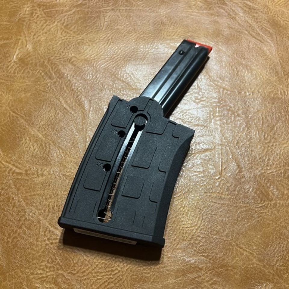 Image 3 - Mossberg 715 25rd .22lr Mag