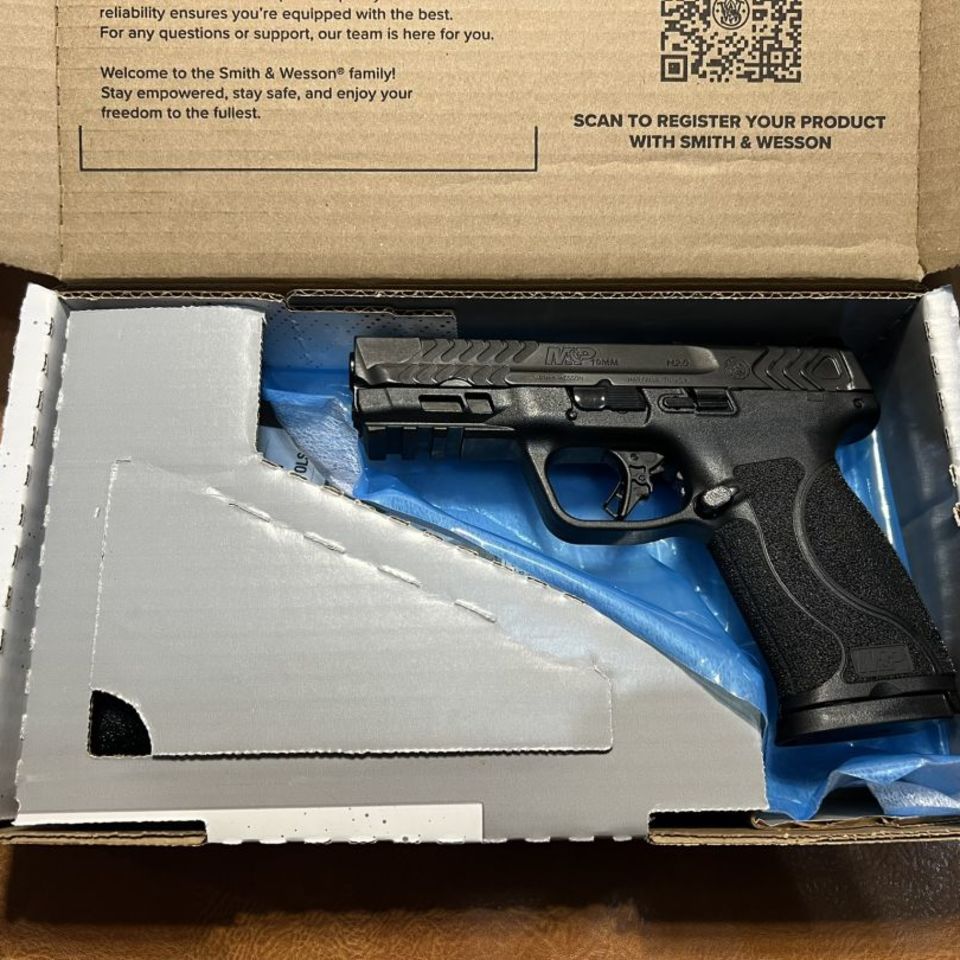 Image 5 - M&P 10mm PC Carry Comp NEW