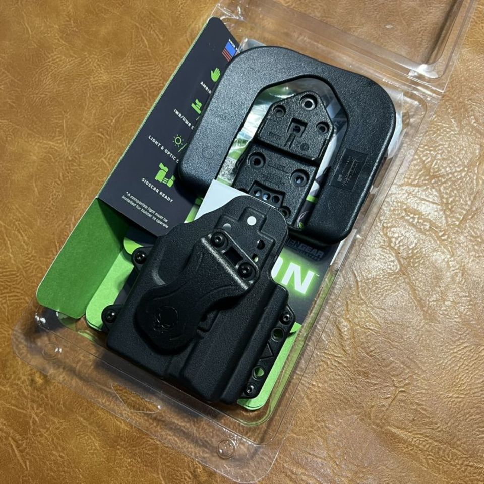 Image 1 - SHIELD PLUS ALIENGEAR PHOTON 