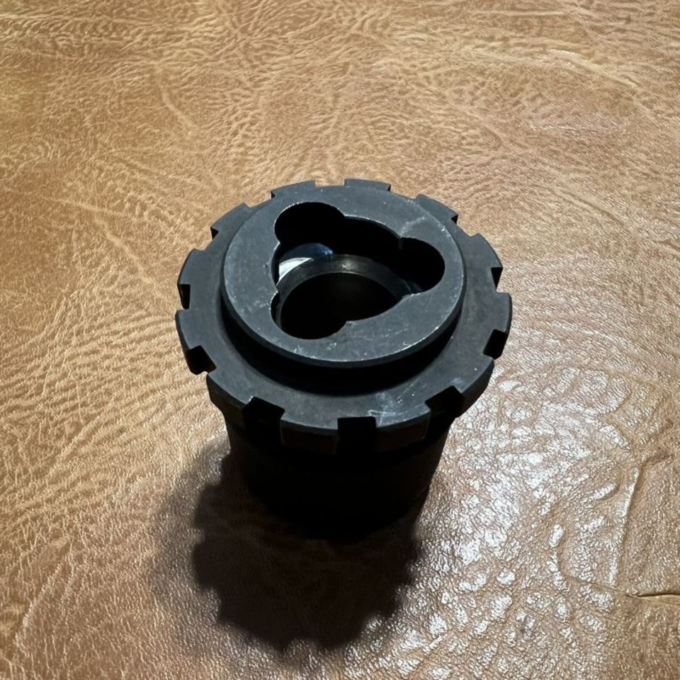 Image 1 - YHM Trilug HUB Mount