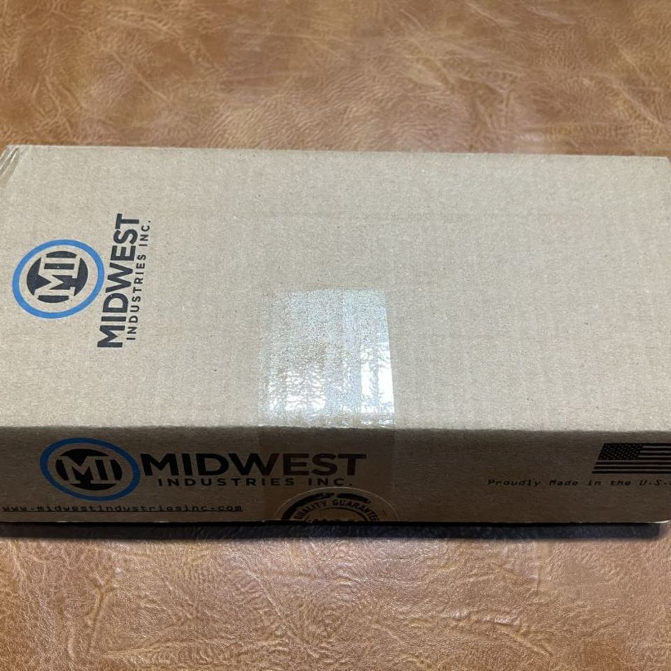 Image 2 - MIdwest Mininalist Folding STK