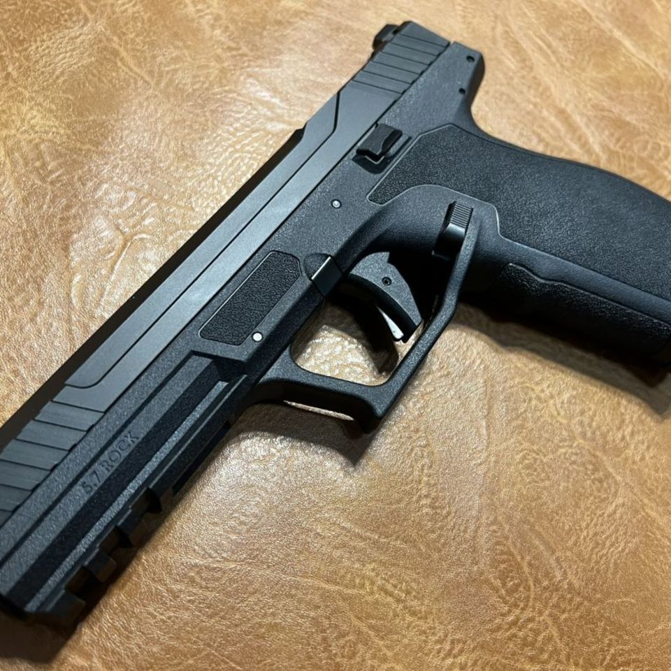 Image 4 - LNIB PSA Rock 5.7 Optic Ready