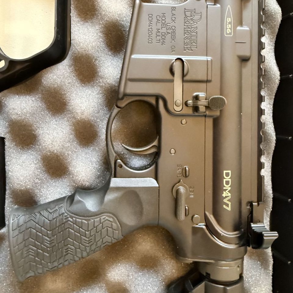 Image 3 - Daniel Defense DDM4 v7