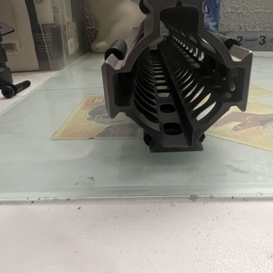 Image 3 - Geissele MK4 handguard