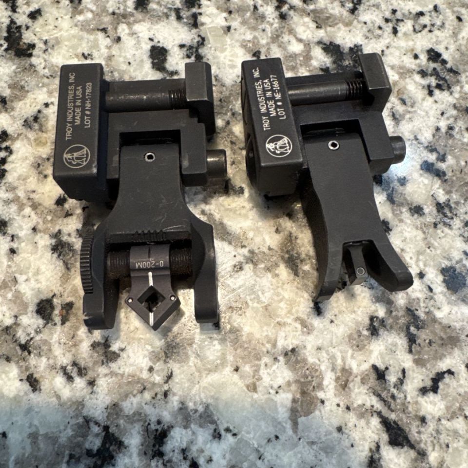 Image 2 - Troy folding sights