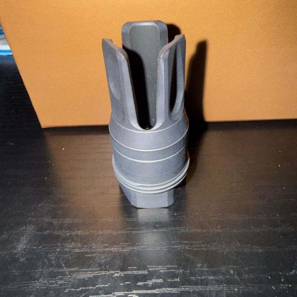 Image 1 - Sig Clutch-Lok Flash Hider 556