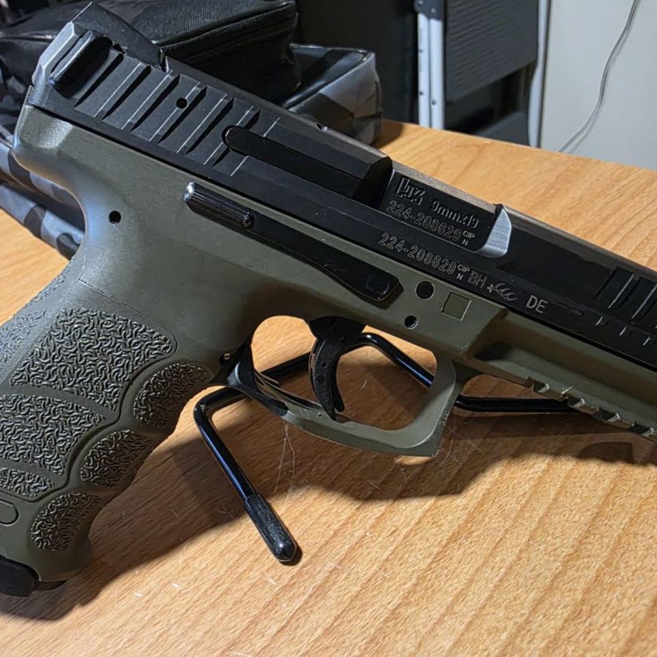 Image 5 - HK VP9 with HK VP9L-B slide 