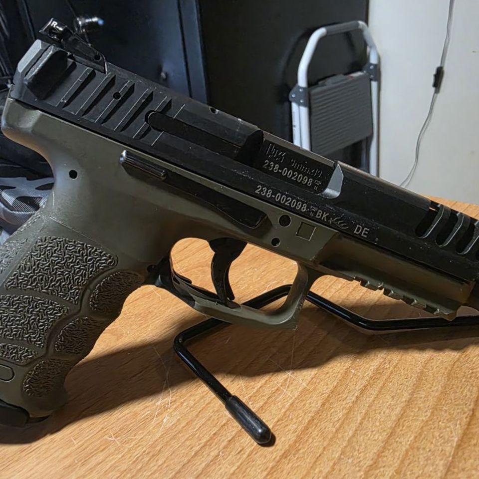 Image 3 - HK VP9 with HK VP9L-B slide 