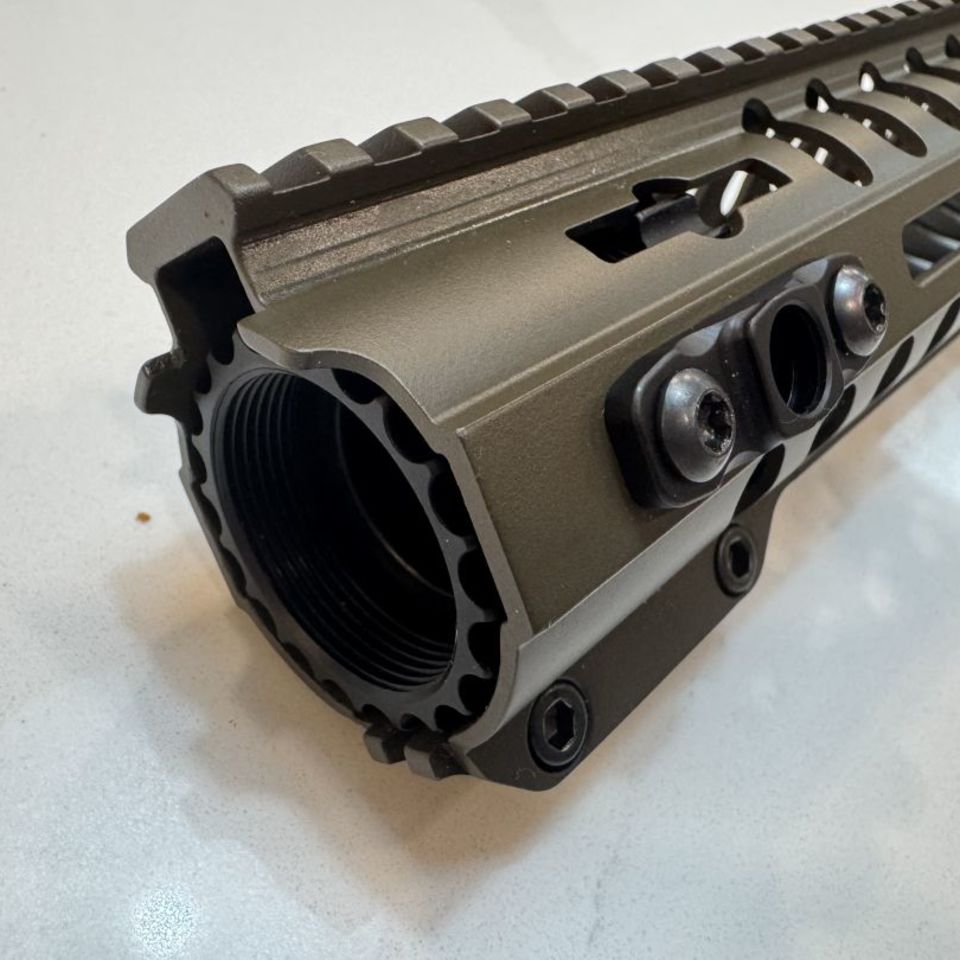 Image 2 - Rare 15” Rail