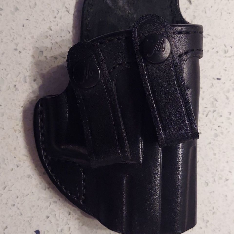 Image 3 - Smith & Wesson M&P9C