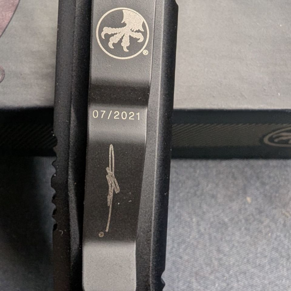 Image 5 - Microtech Signature 122-16 CFS