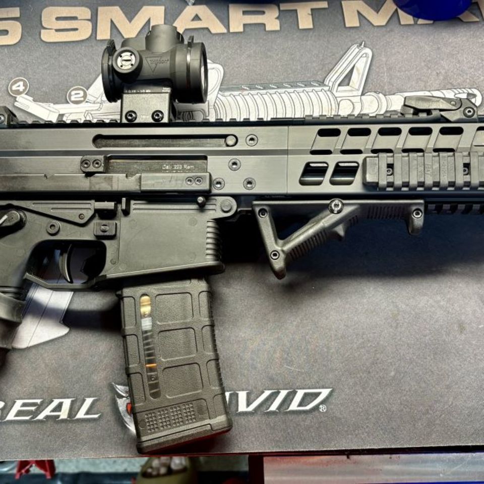 Image 2 - B&T APC 223 w/ Trijicon 