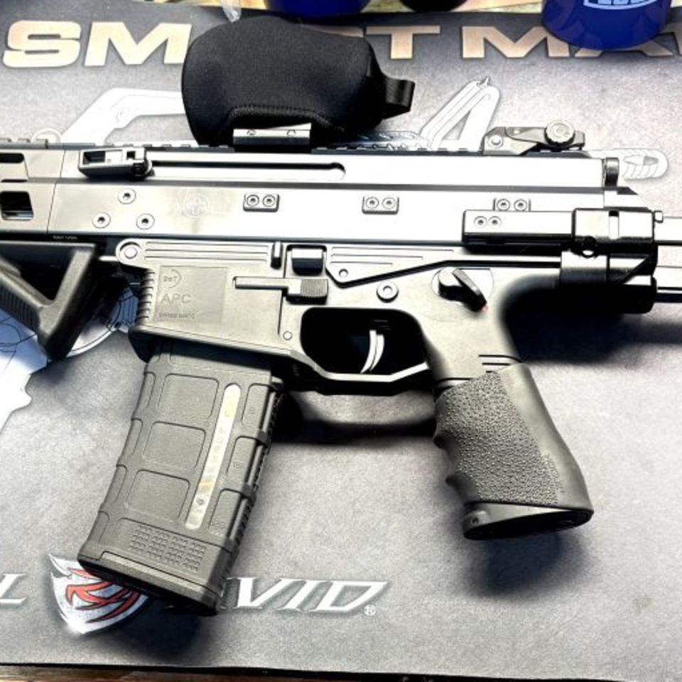 Image 3 - B&T APC 223 w/ Trijicon 