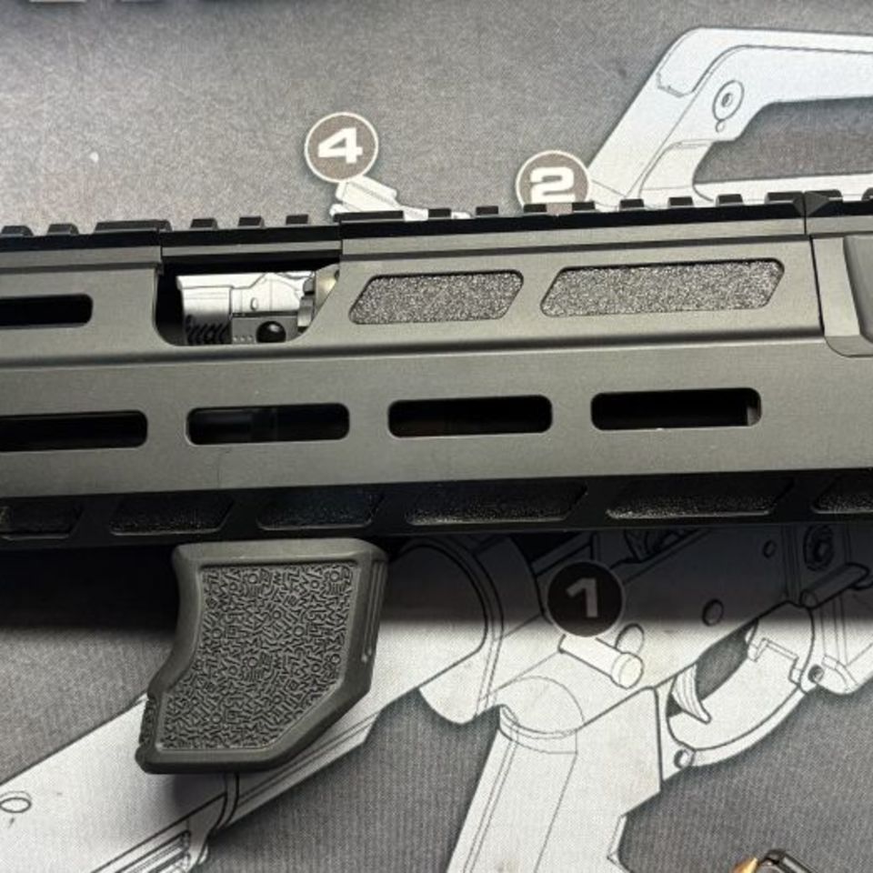 Image 4 - CZ BREN 2Ms