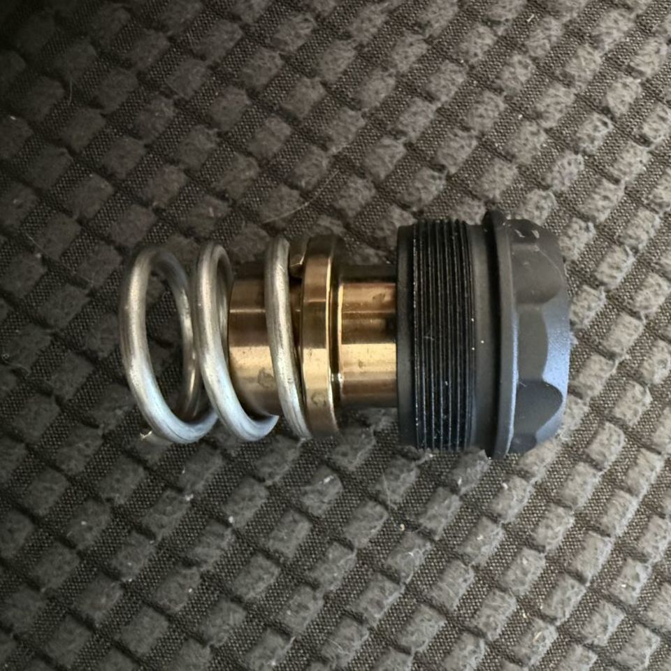 Image 2 - Rugged obsidian 9, 3 lug tri