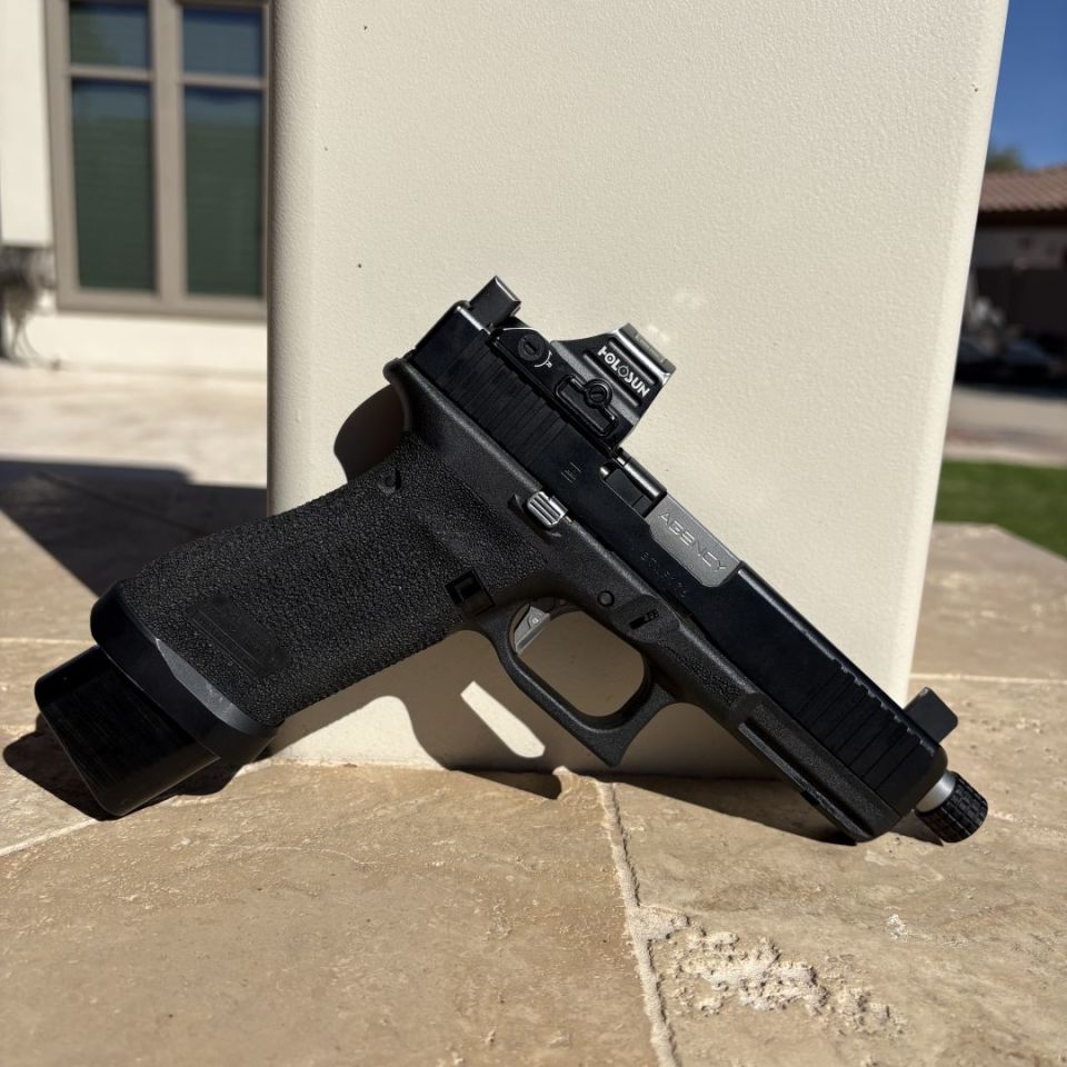 Image 4 - Glock 17 Gen 5 