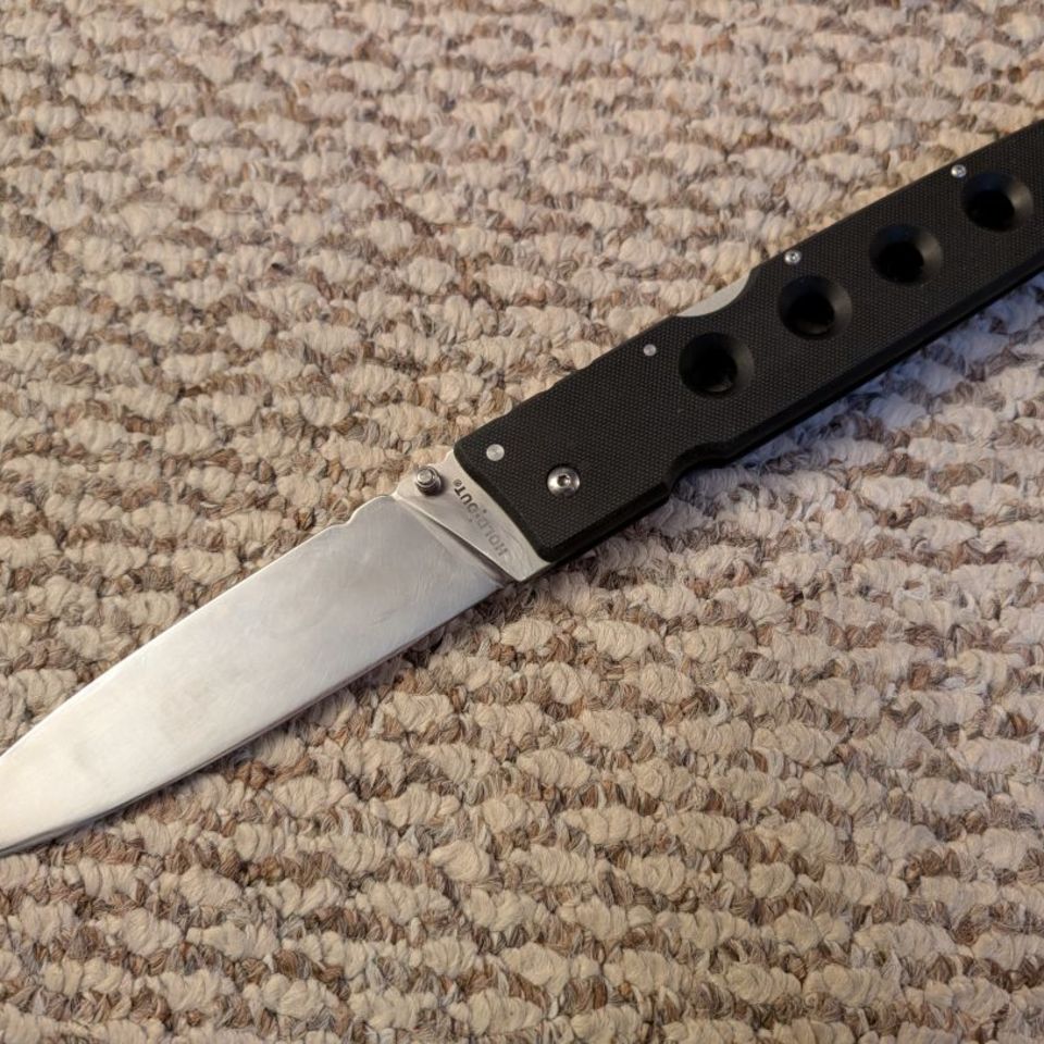 Image 2 - Cold Steel 6" Hold Out