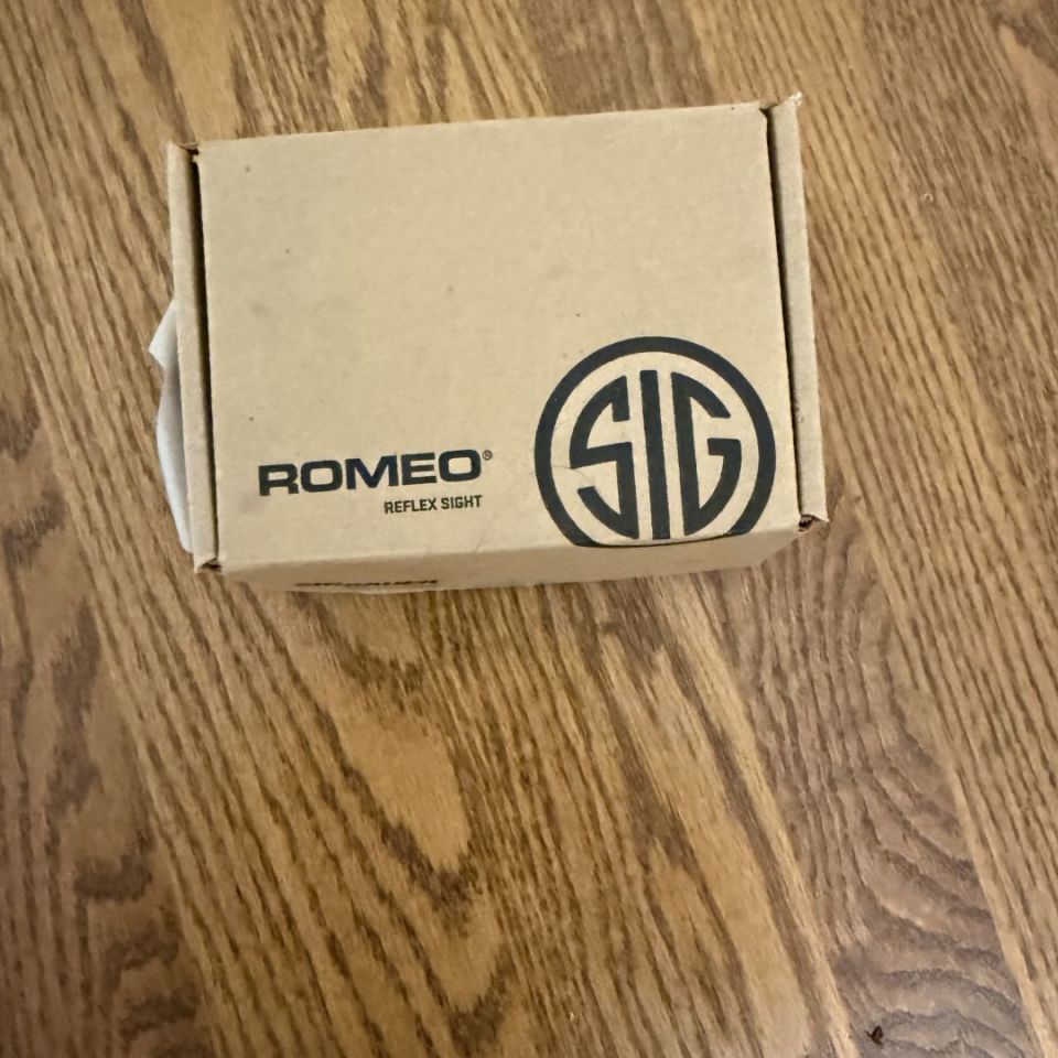 Image 4 - Romeo M17 Red Dot