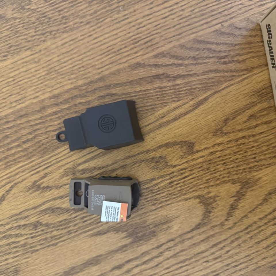 Image 2 - Romeo M17 Red Dot