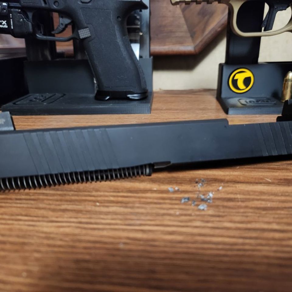 Image 1 - LoneWolf 17.3 RMR Slide