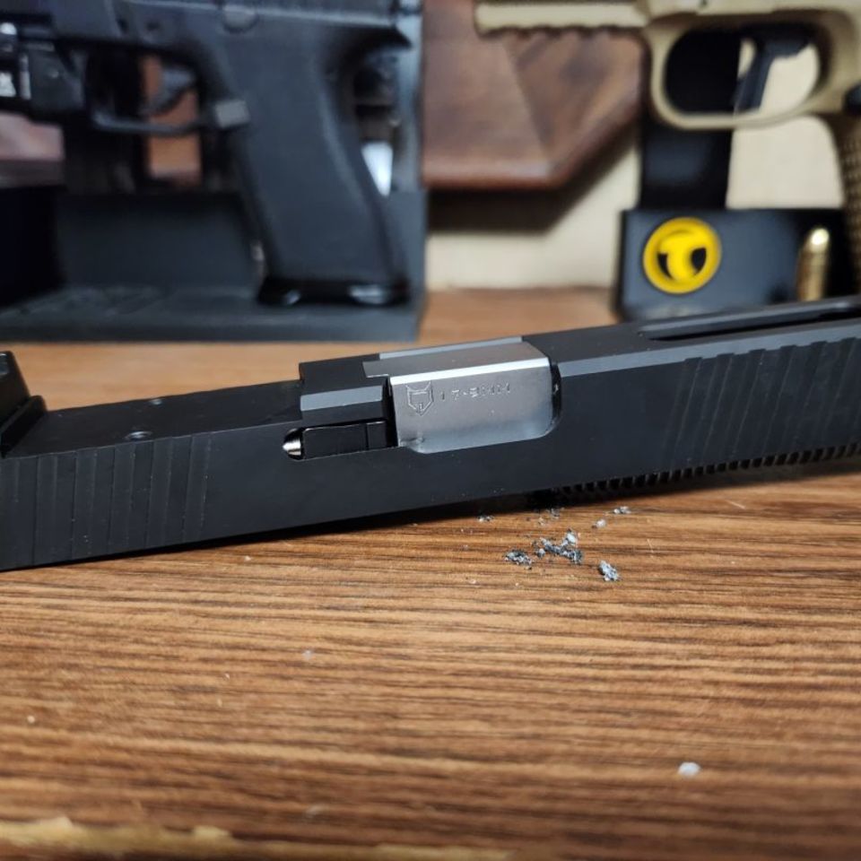 Image 3 - LoneWolf 17.3 RMR Slide