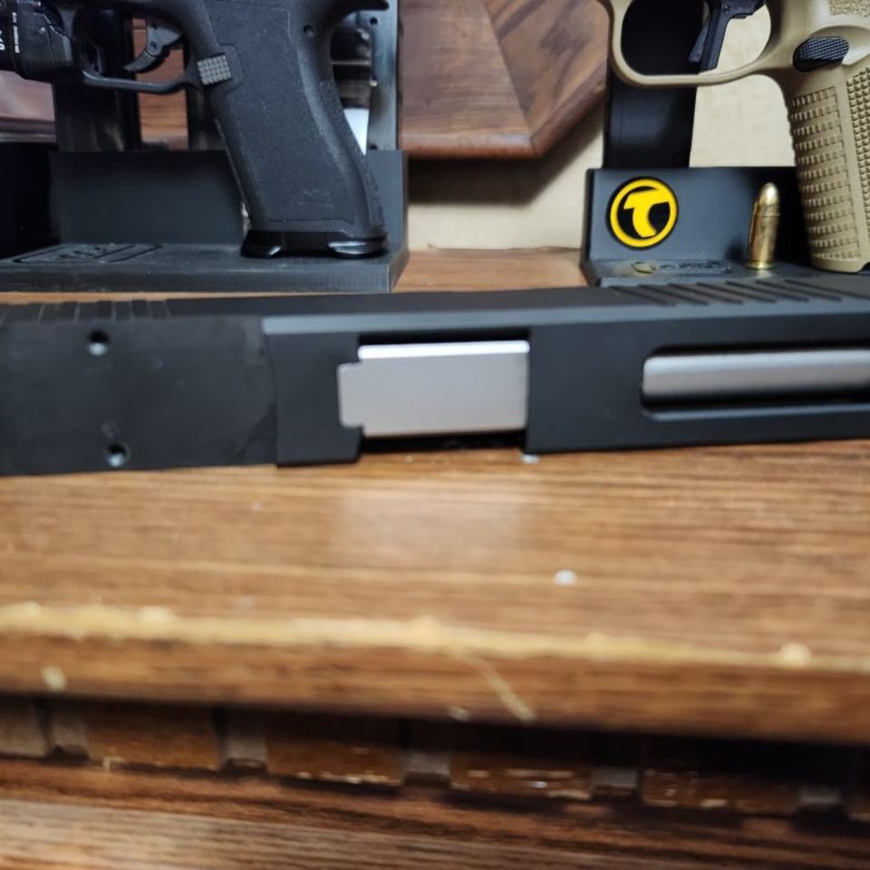 Image 4 - LoneWolf 17.3 RMR Slide