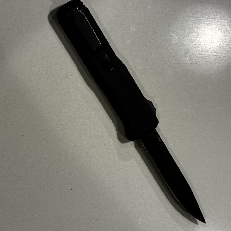 Image 2 - Benchmade Phaeton OTF Knife