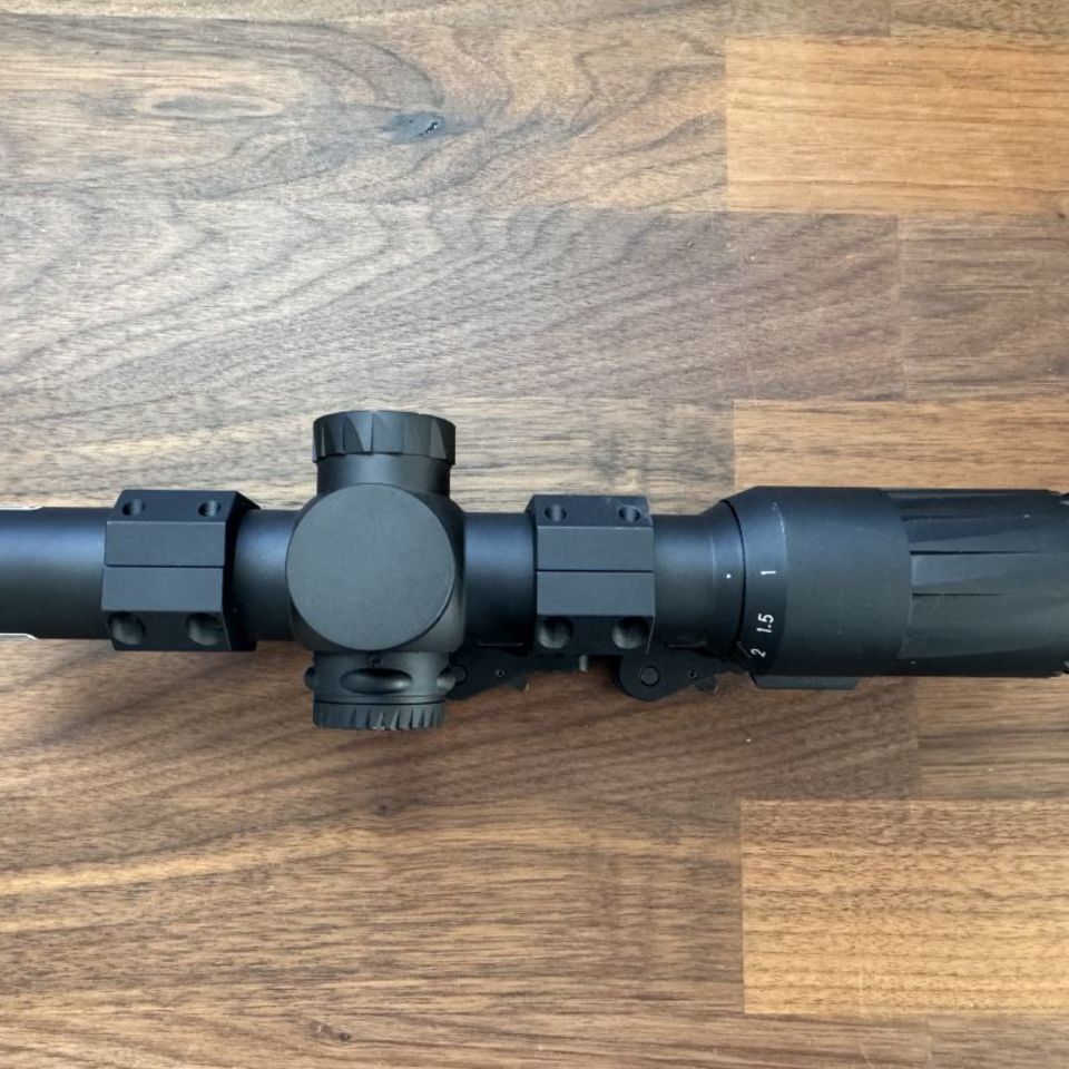 Image 4 - EOTECH VUDU 1-8 w/ ADM mount