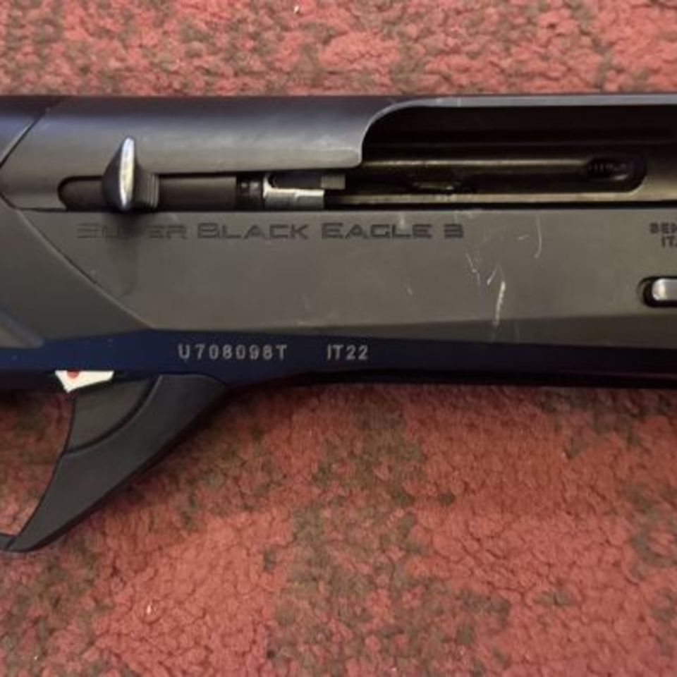 Image 3 - Benelli SBE 3