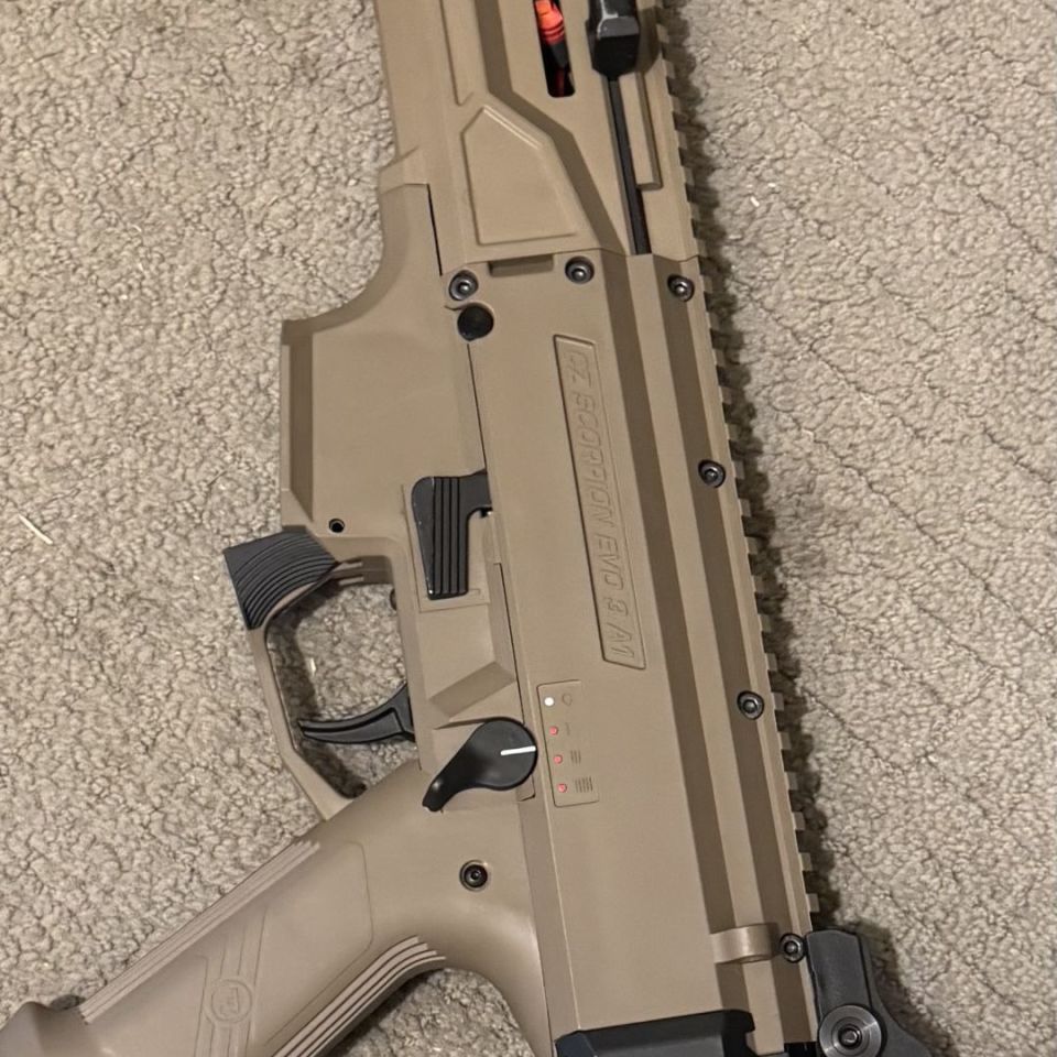 Image 3 - Airsoft Scorpion carbine