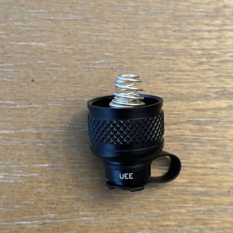 Post 3 - New Surefire UEE tail cap 