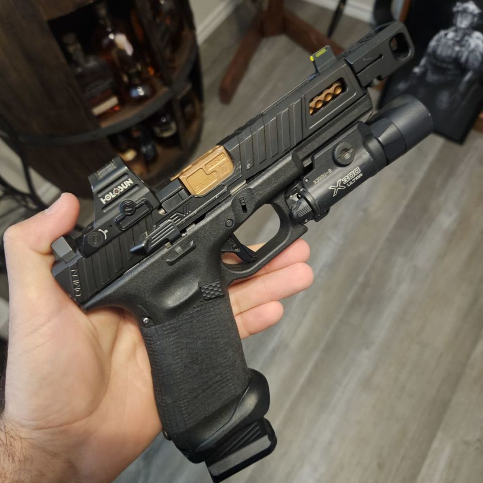 Post 1 - Zev Glock17 gen5