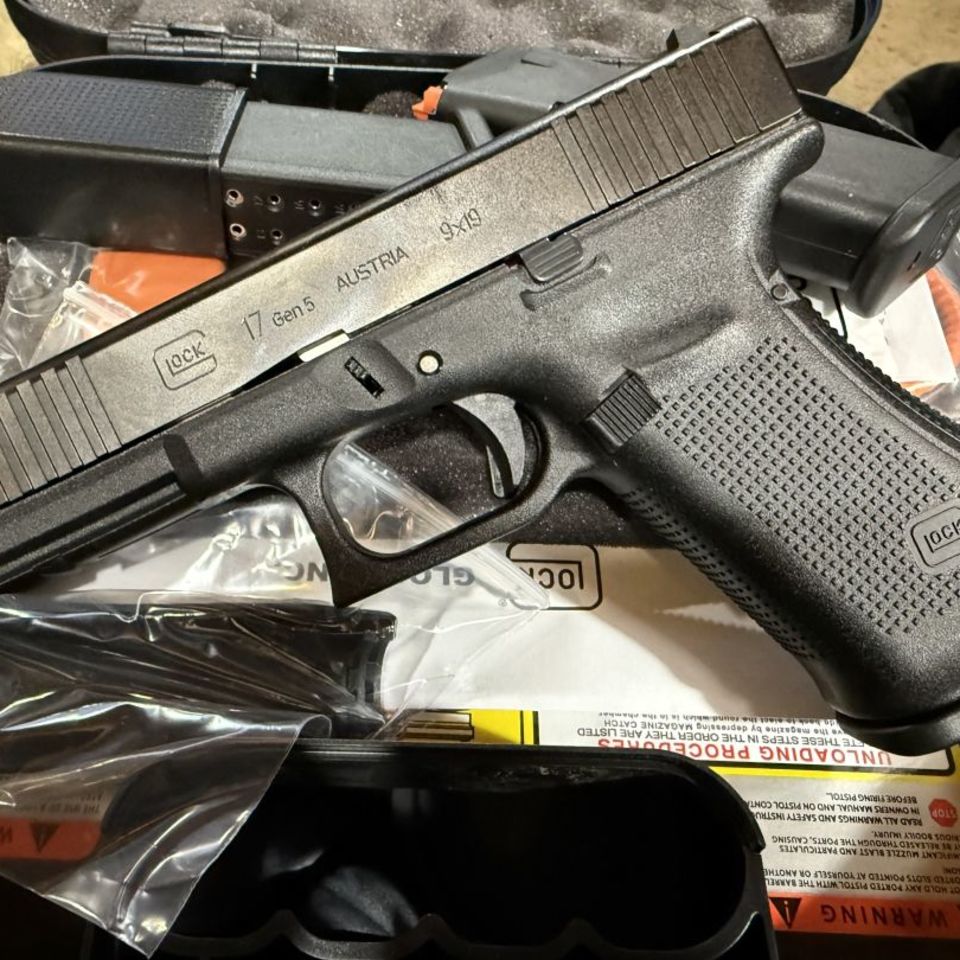 Post 2 - Gen 5 G17 NIB