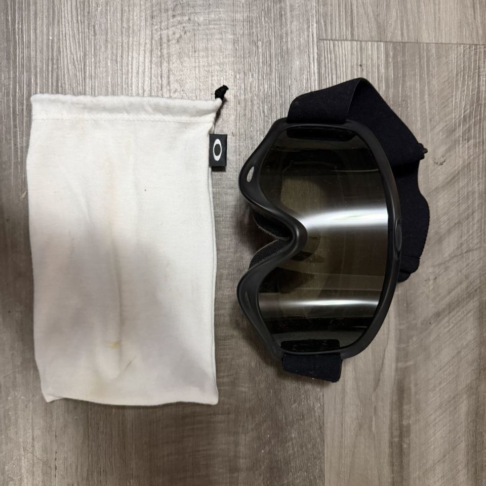 Post 4 - Oakley goggles