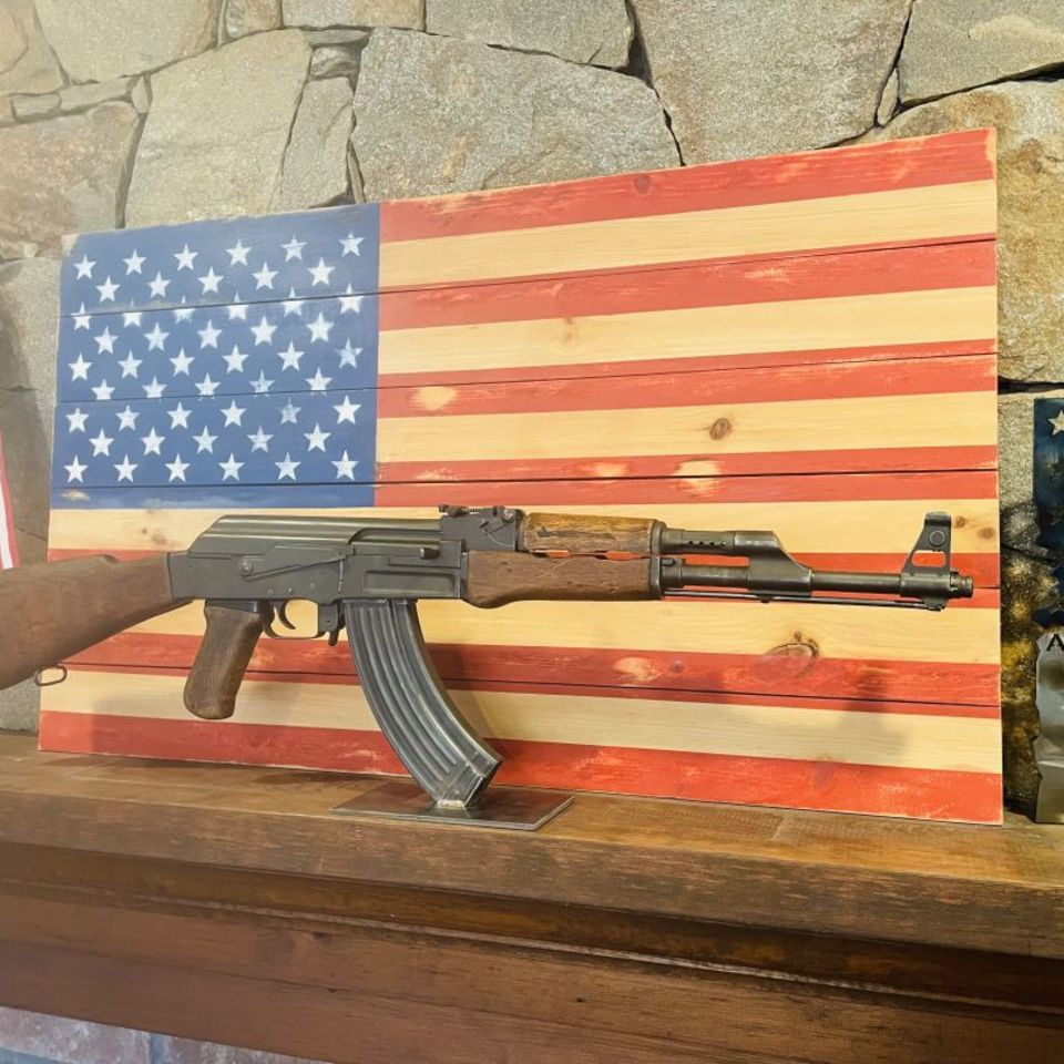 Post 1 - AK-47 Stands