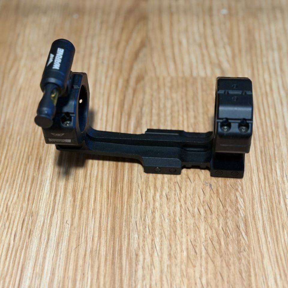 Post 3 - Warne Precision mount + level