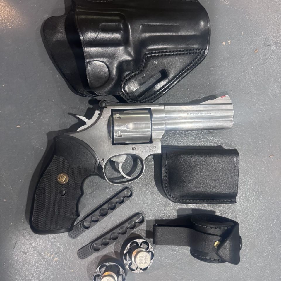 Post 1 - S&w 686 - 1 357 mag 6 shot 