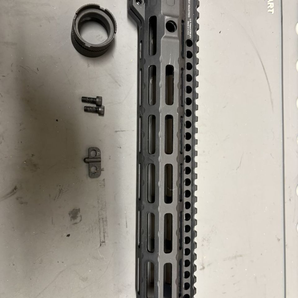 Post 4 - Midwest Industries combat rail