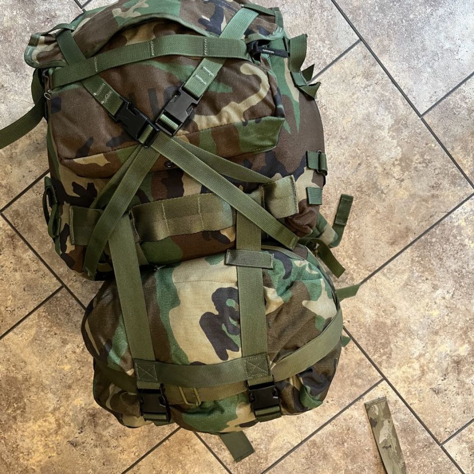 Post 1 - MOLLE II M81 woodland RUcksack