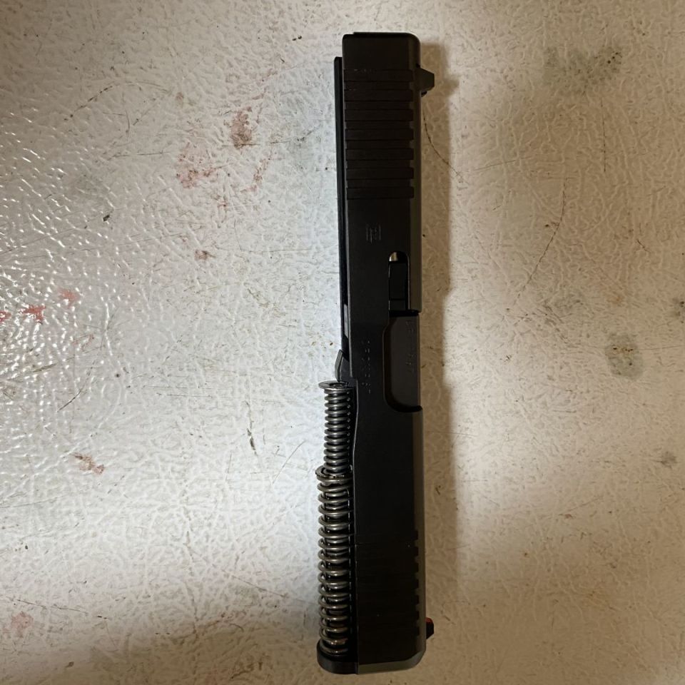 Post 1 - Glock 17 gen 5 slide ! 