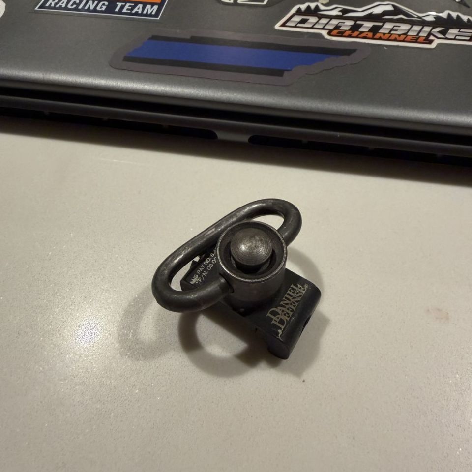 Post 2 - Daniel Defense Picatinny QD mo