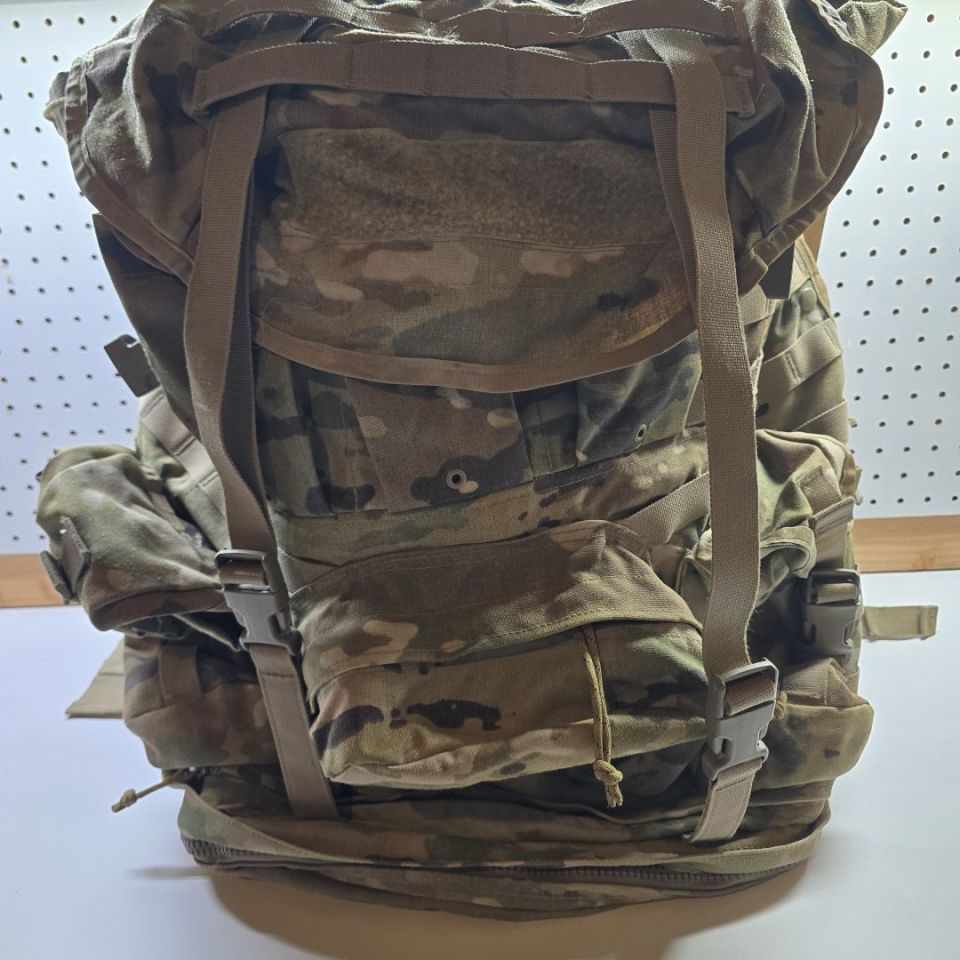 Post 1 - Surplus  Molle 4K