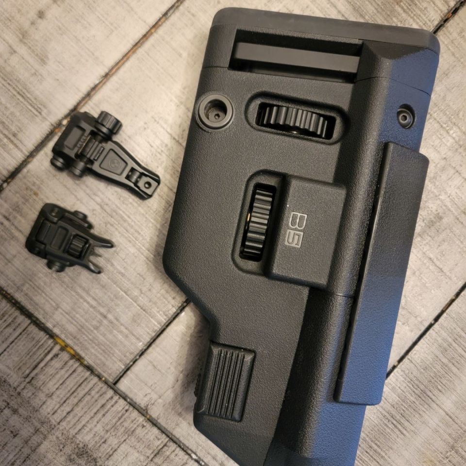 Post 2 - B5 stock, 1913 brace, lights,