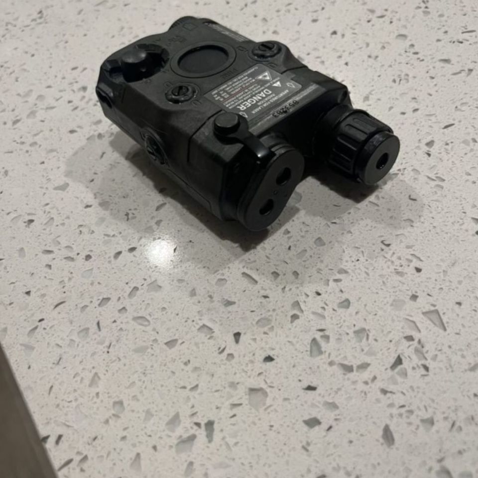 Post 1 - Like New PEQ-15 FP