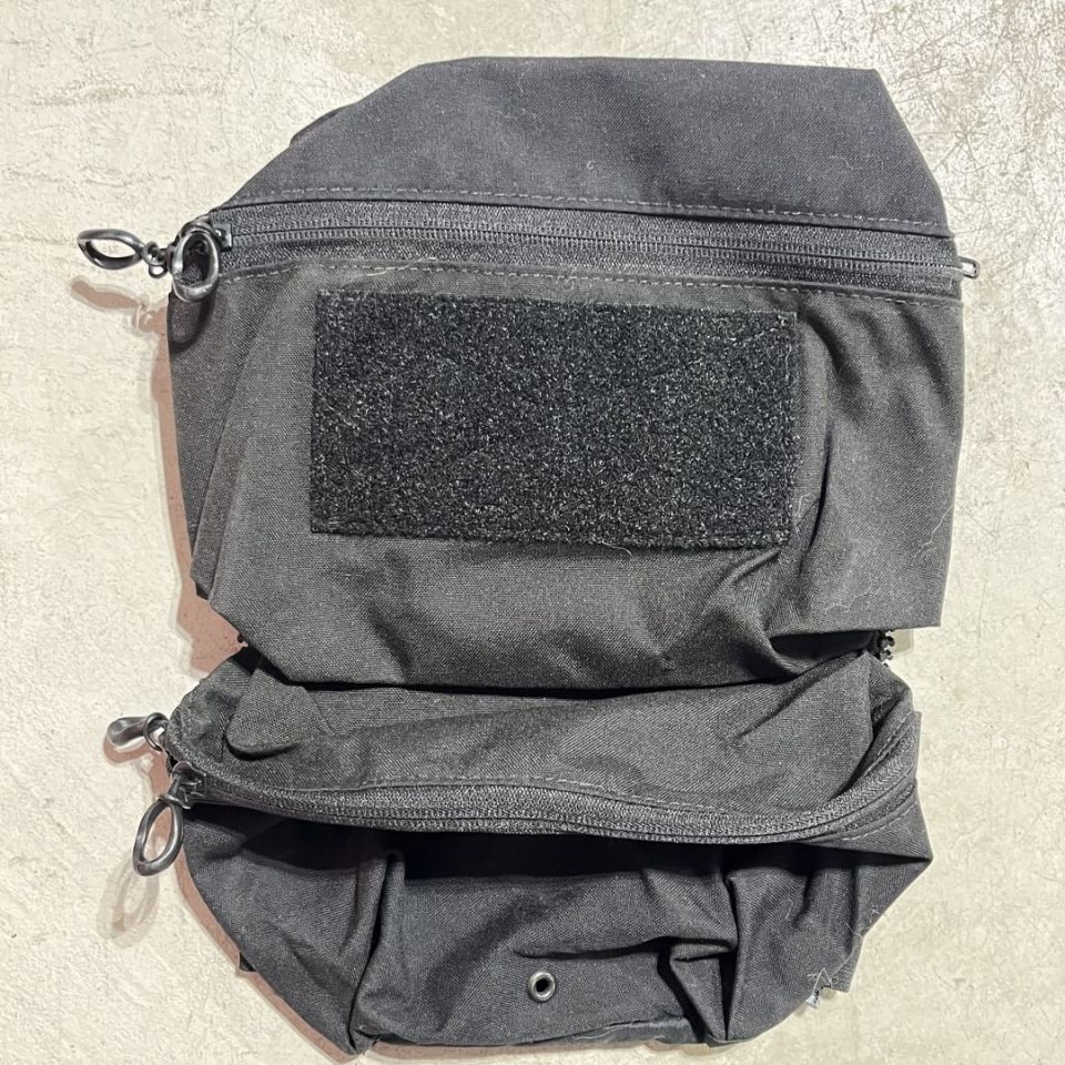 Post 3 - Ferro Back Panel Double Pouch