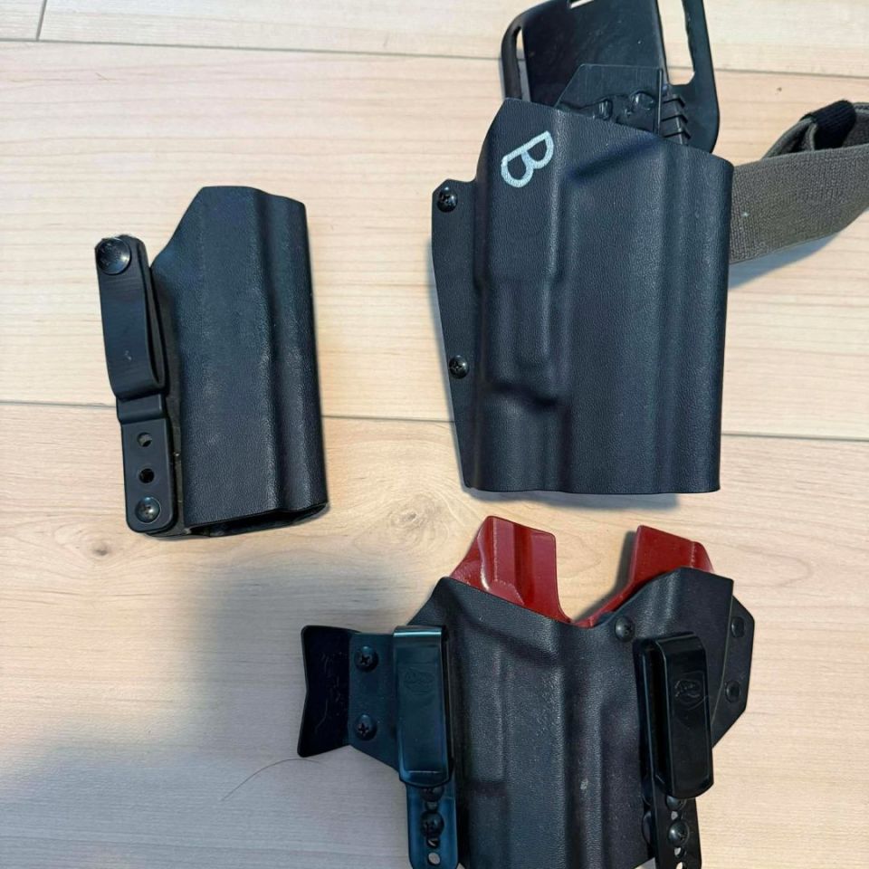 Post 3 - Glock 19 holsters