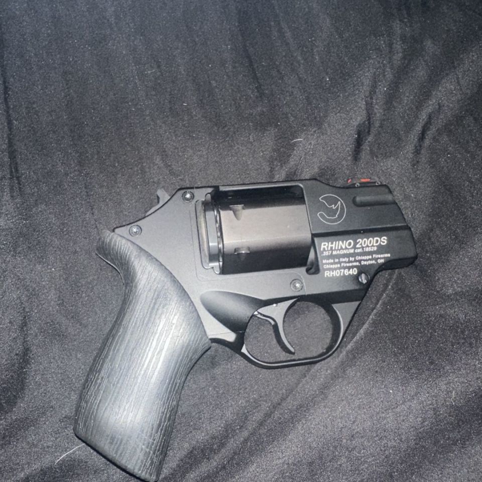 Post 1 - Chiappa rhino 200ds 